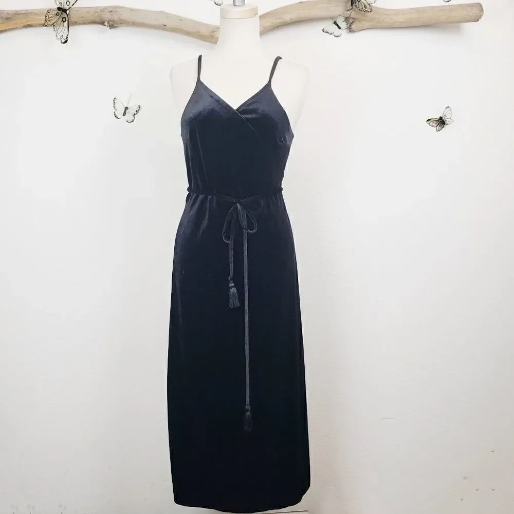 Who what wear black velvet wrap dress midi